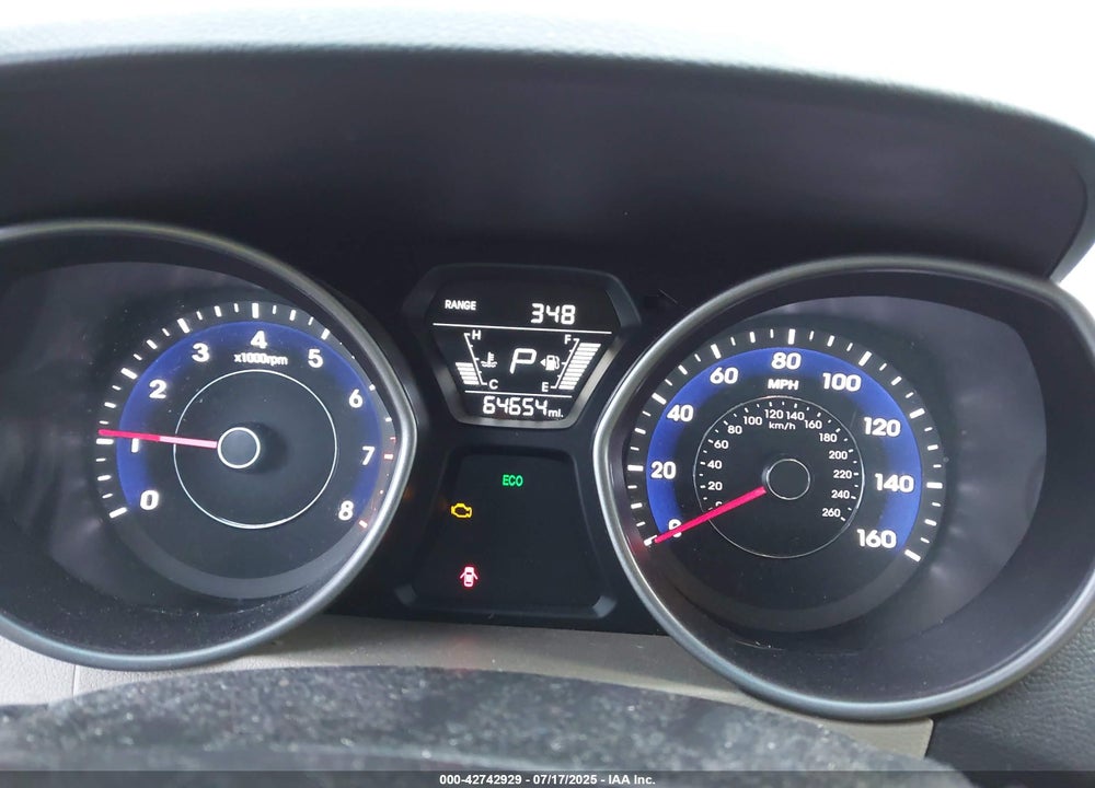 2014 HYUNDAI ELANTRA VIN: 5NPDH4AE9EH469514