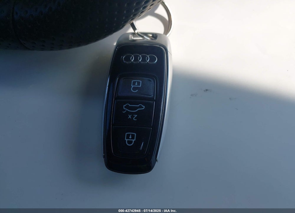 2024 AUDI E-TRON GT PREMIUM PLUS QUATTRO VIN: WAUFJBFW4R7001040