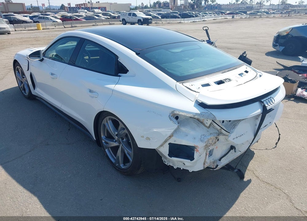 2024 AUDI E-TRON GT PREMIUM PLUS QUATTRO VIN: WAUFJBFW4R7001040