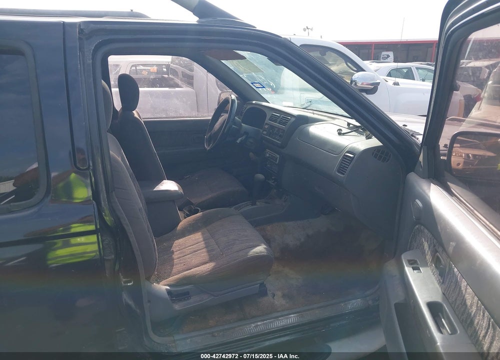 2000 NISSAN FRONTIER SE-V6/XE-V6 VIN: 1N6ED27T1YC382617
