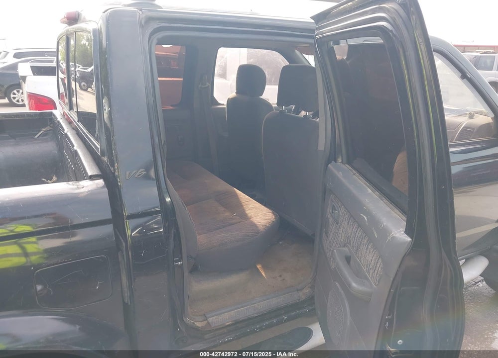2000 NISSAN FRONTIER SE-V6/XE-V6 VIN: 1N6ED27T1YC382617