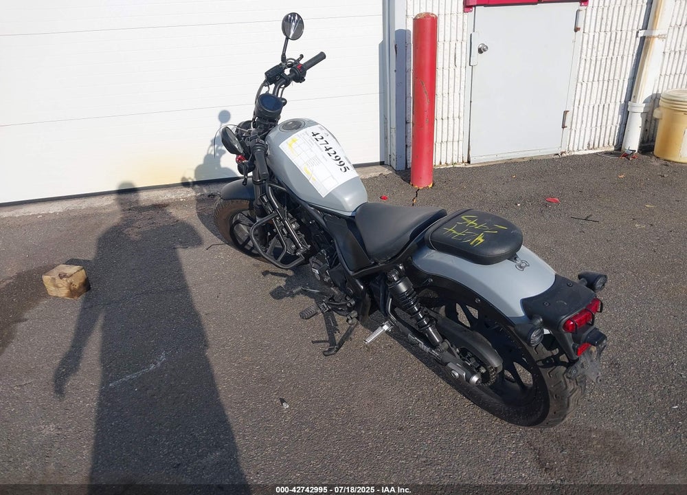 2021 HONDA CMX300 VIN: MLHNC5304M5400736