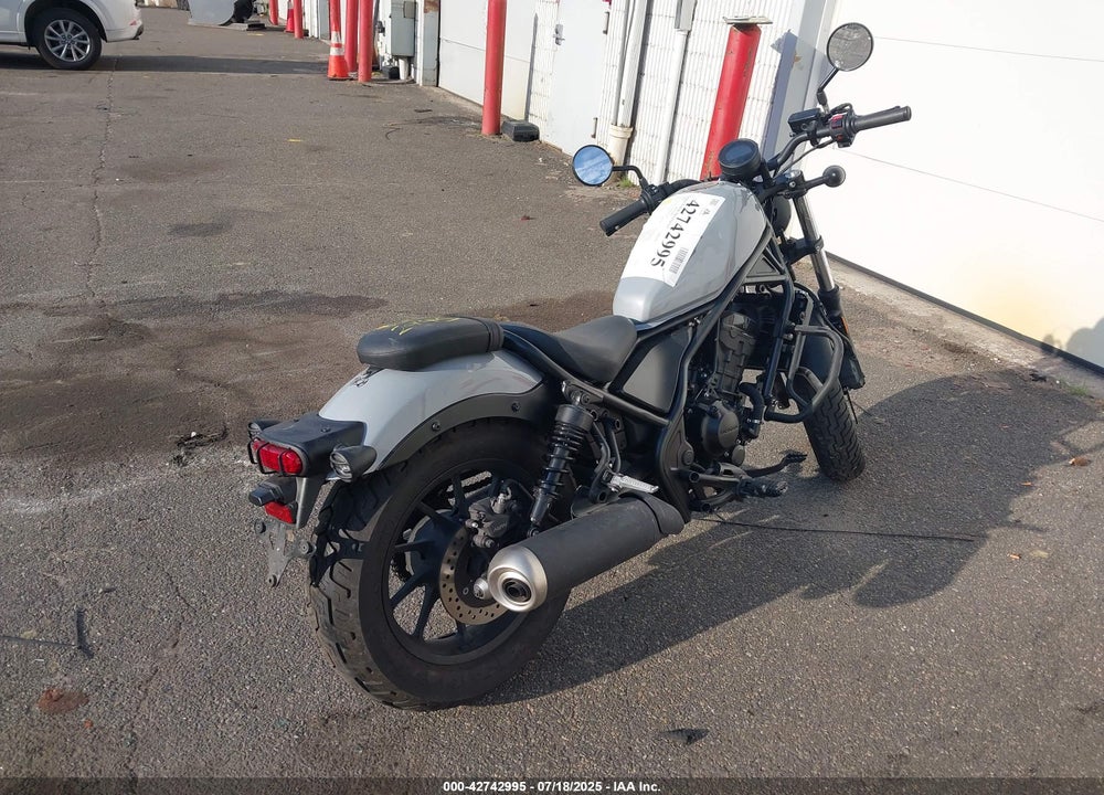 2021 HONDA CMX300 VIN: MLHNC5304M5400736
