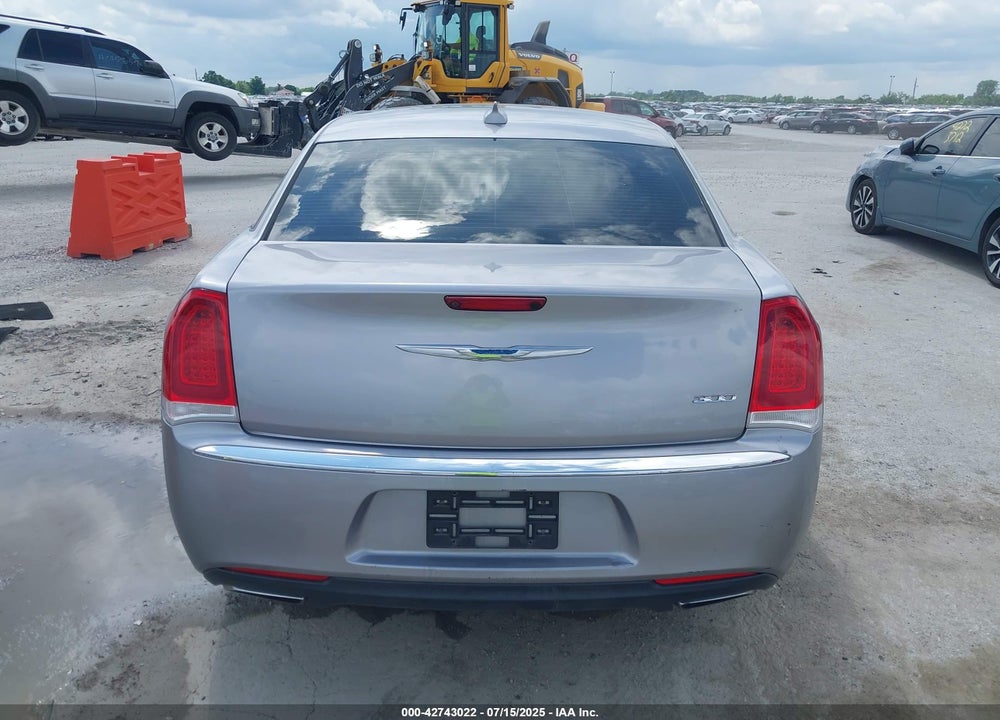 2016 CHRYSLER 300 VIN: 2C3CCAAG0GH175445