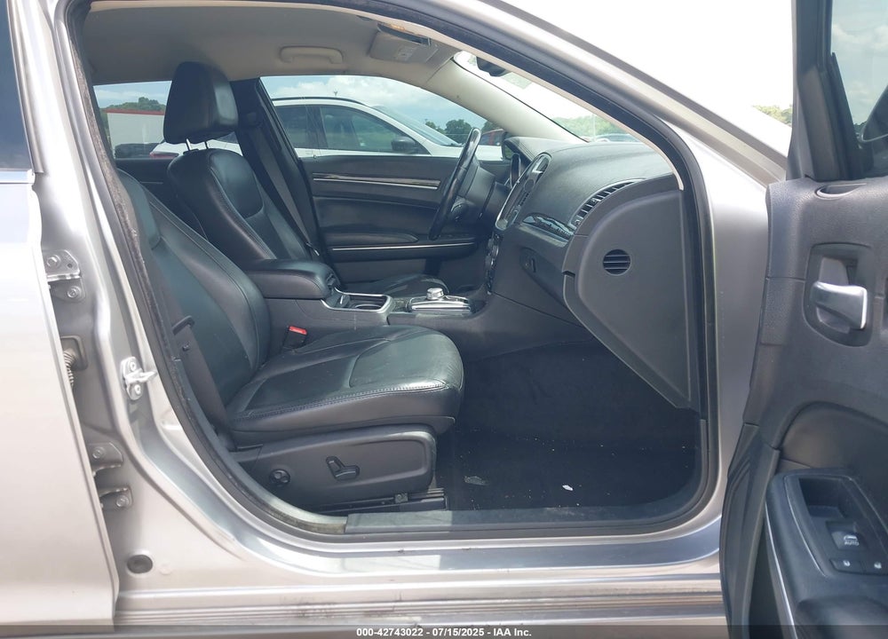 2016 CHRYSLER 300 VIN: 2C3CCAAG0GH175445