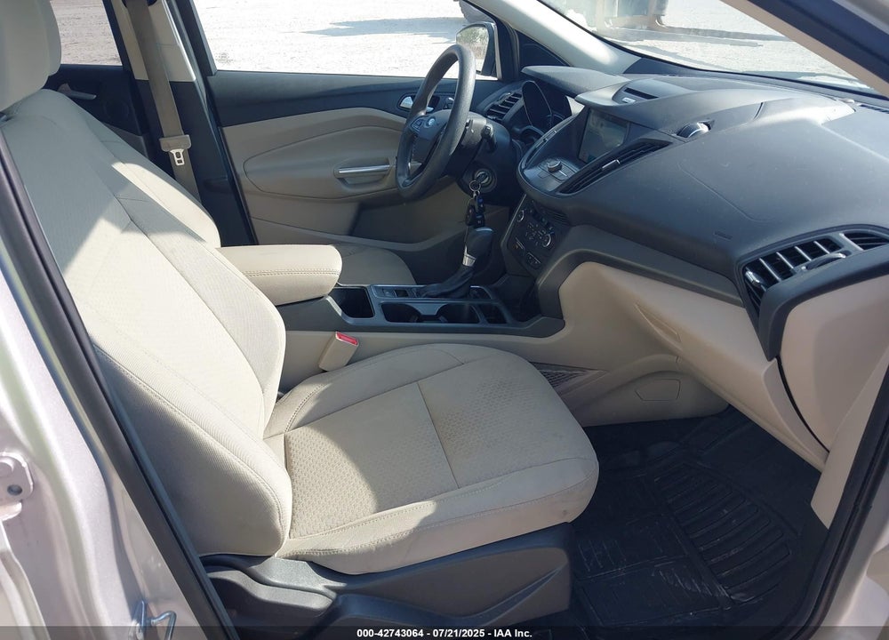 2017 FORD ESCAPE VIN: 1FMCU0GD2HUC22601