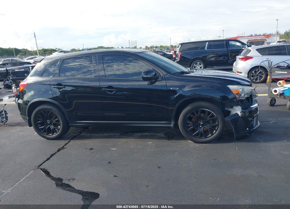 2018 MITSUBISHI OUTLANDER SPORT VIN: JA4AP3AU3JU008178