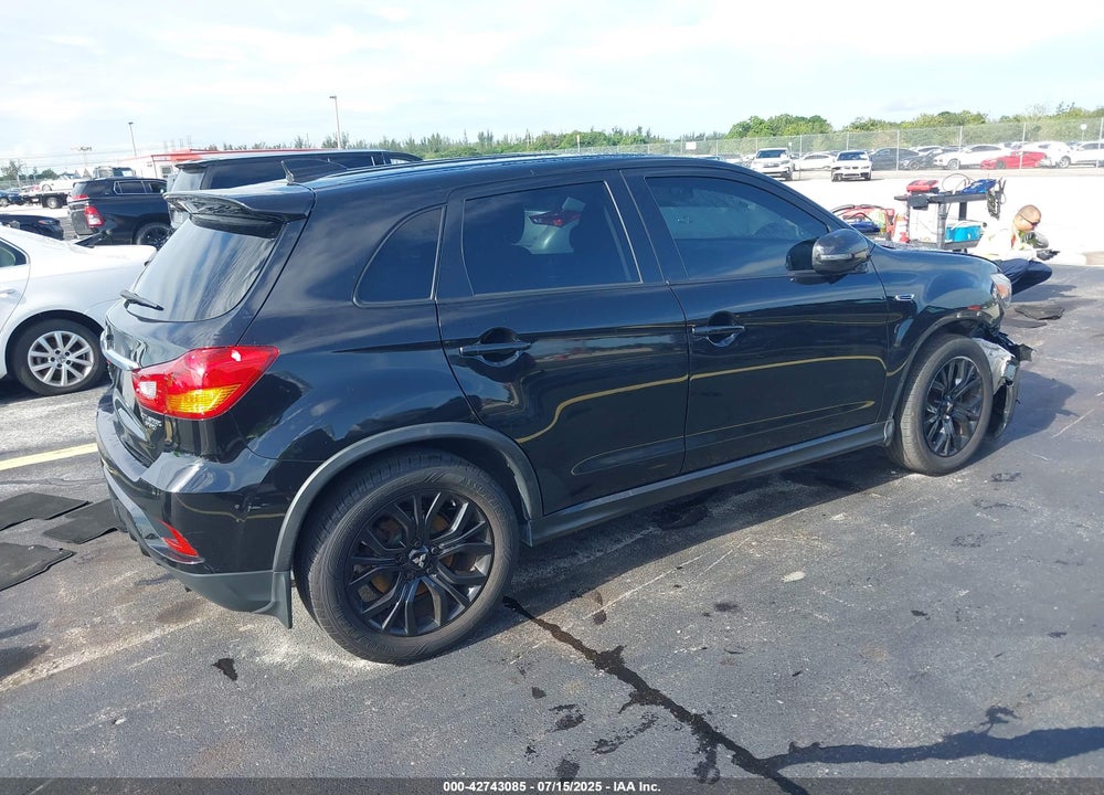 2018 MITSUBISHI OUTLANDER SPORT VIN: JA4AP3AU3JU008178