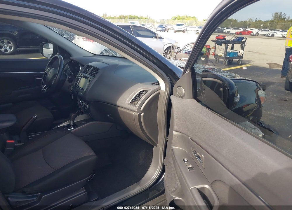 2018 MITSUBISHI OUTLANDER SPORT VIN: JA4AP3AU3JU008178