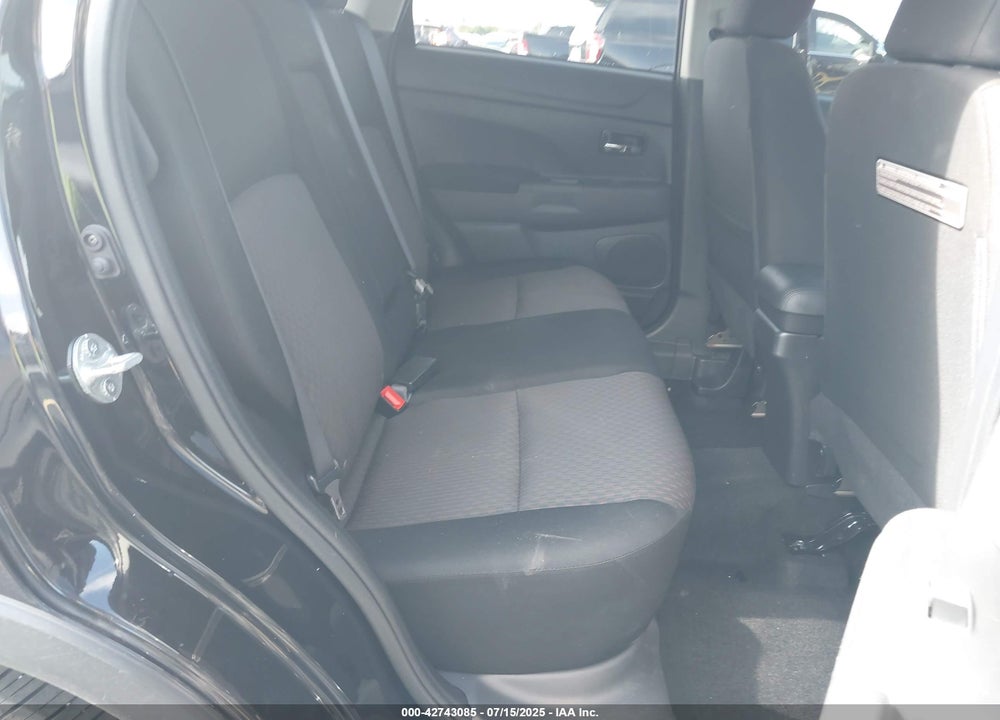 2018 MITSUBISHI OUTLANDER SPORT VIN: JA4AP3AU3JU008178