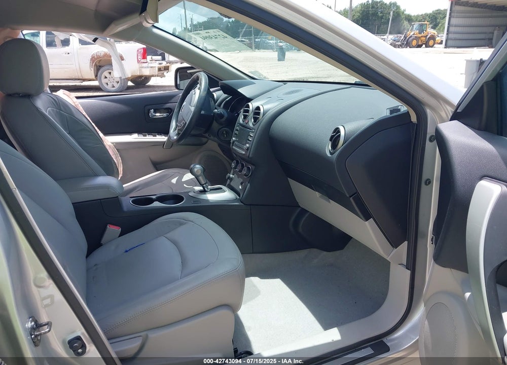 2013 NISSAN ROGUE VIN: JN8AS5MT5DW001412