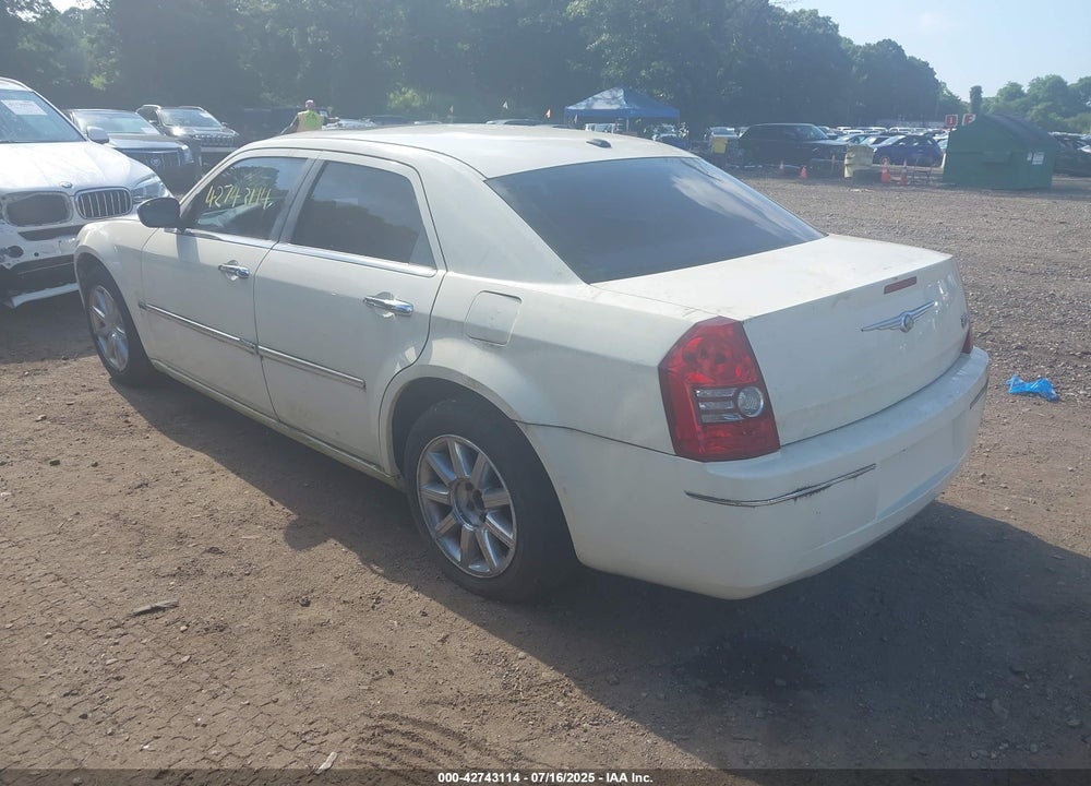 2010 CHRYSLER 300 VIN: 2C3CA5CV7AH154141