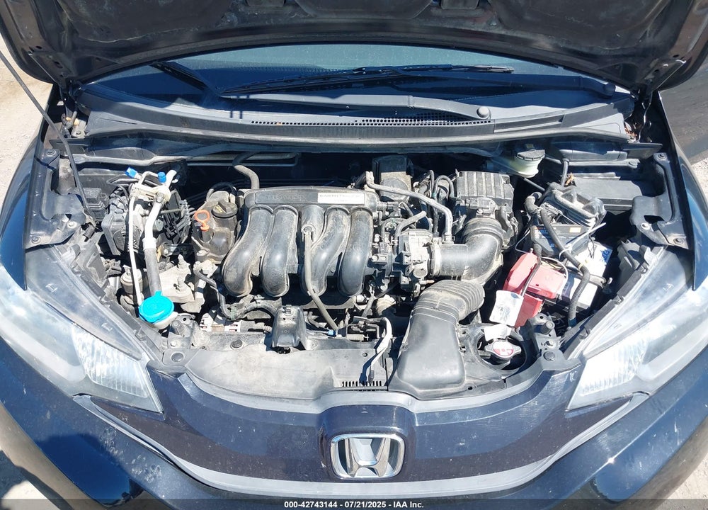 2015 HONDA FIT LX VIN: 3HGGK5H50FM743884