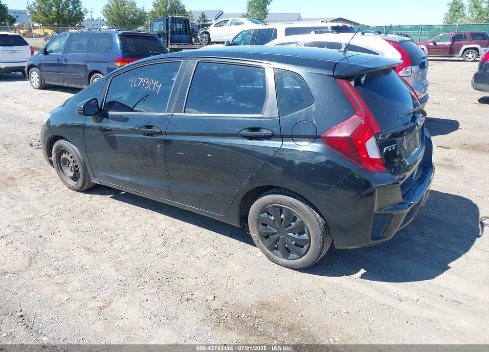 2015 HONDA FIT LX VIN: 3HGGK5H50FM743884