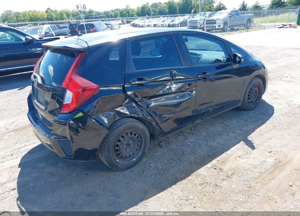 2015 HONDA FIT LX VIN: 3HGGK5H50FM743884