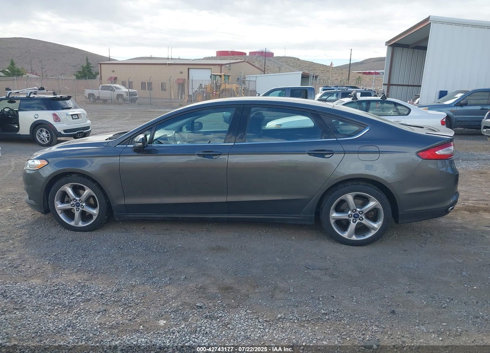 2016 FORD FUSION VIN: 3FA6P0T96GR200252