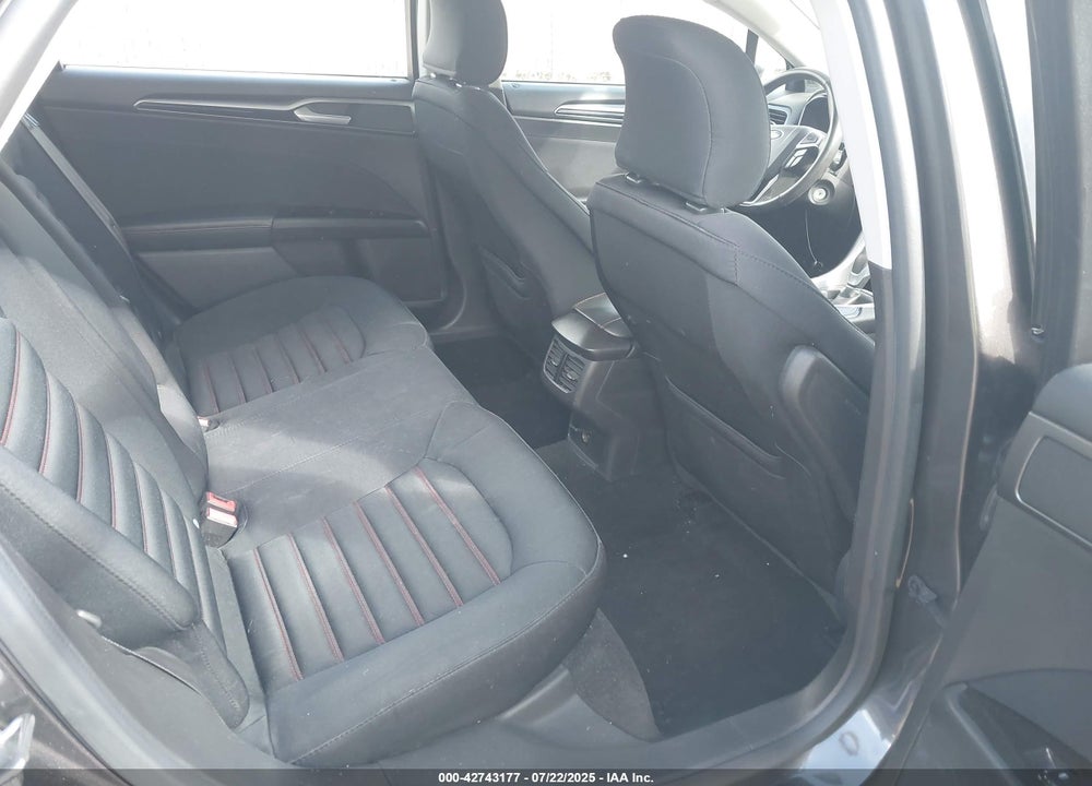 2016 FORD FUSION VIN: 3FA6P0T96GR200252