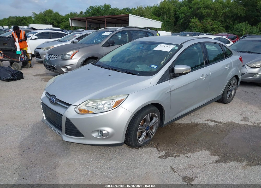 2014 FORD FOCUS VIN: 1FADP3F21EL463106