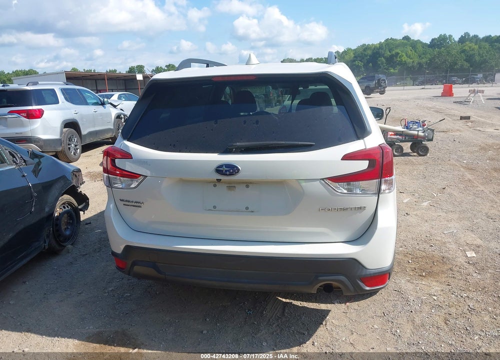 2019 SUBARU FORESTER VIN: JF2SKAEC1KH479658