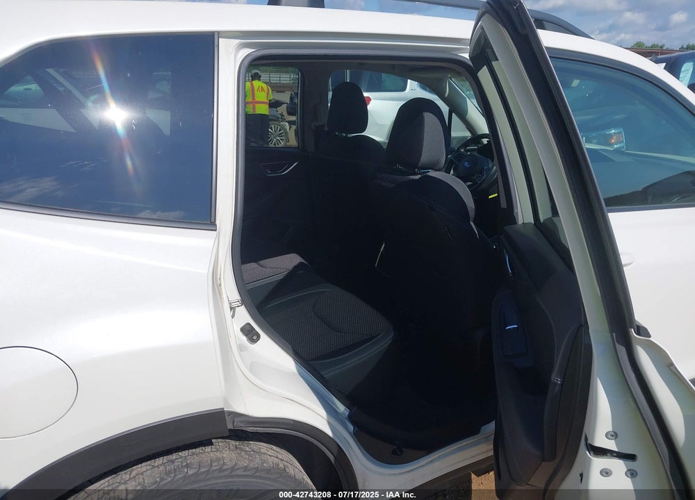 2019 SUBARU FORESTER VIN: JF2SKAEC1KH479658