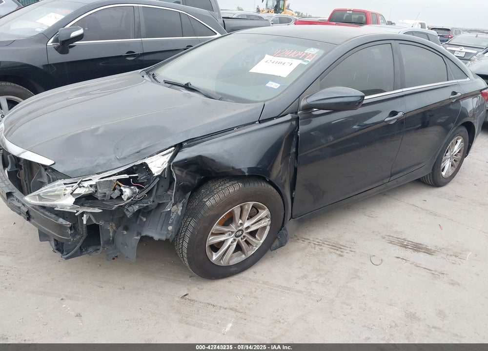 2013 HYUNDAI SONATA GLS VIN: 5NPEB4AC4DH777757