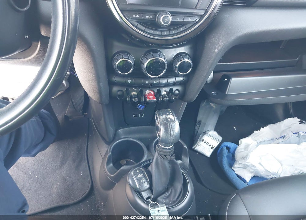 2017 MINI HARDTOP COOPER VIN: WMWXU1C54H2E17654