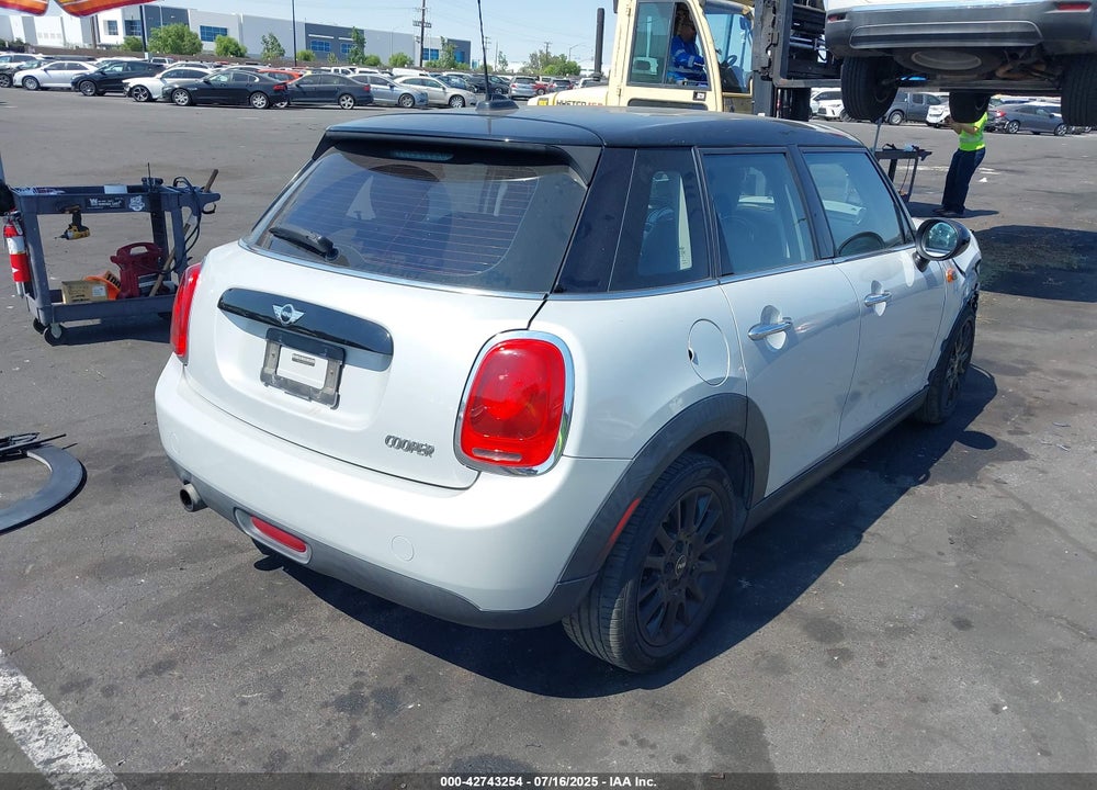 2017 MINI HARDTOP COOPER VIN: WMWXU1C54H2E17654