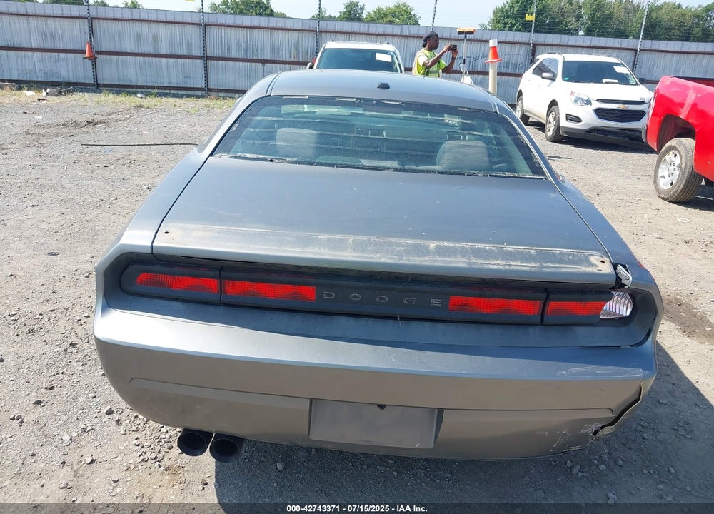 2012 DODGE CHALLENGER VIN: 2C3CDYAG6CH262198