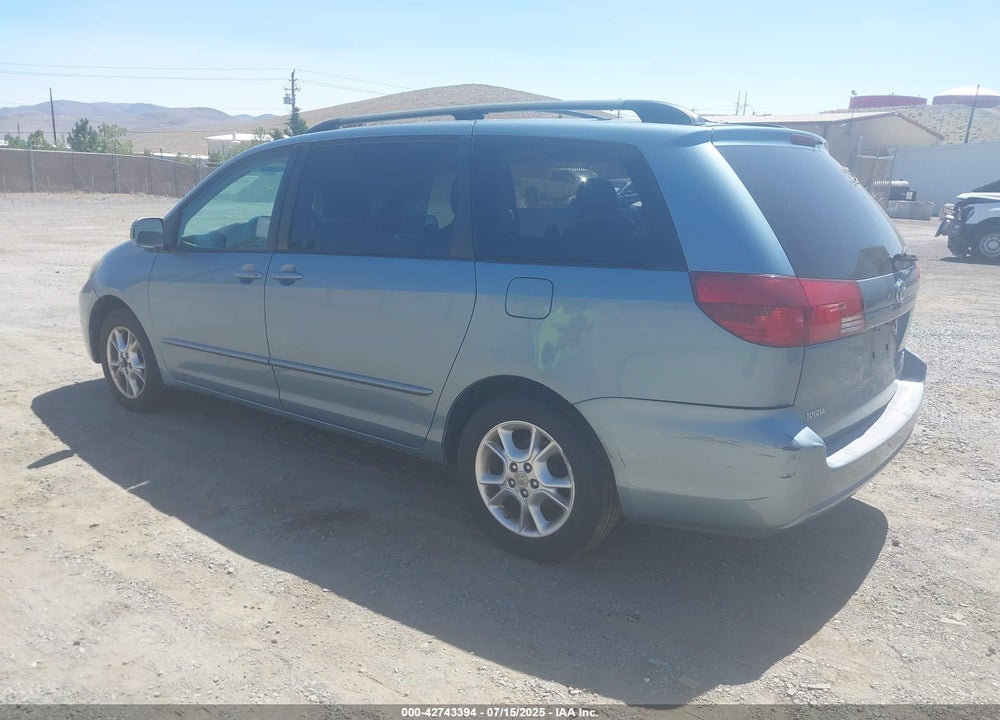 2005 TOYOTA SIENNA XLE VIN: 5TDZA22C45S287855