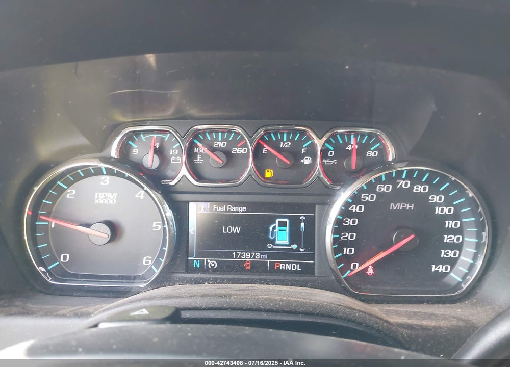 2018 CHEVROLET SUBURBAN VIN: 1GNSCHKC1JR368195