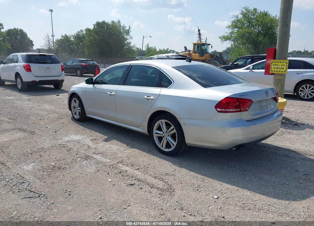 2013 VOLKSWAGEN PASSAT VIN: 1VWBM7A34DC101512