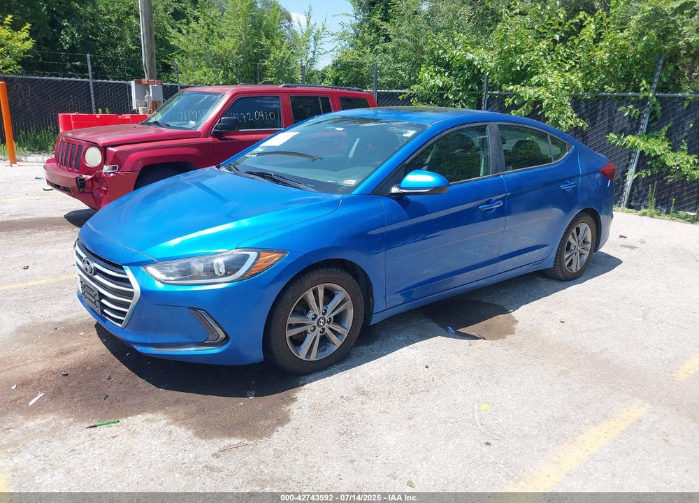 2017 HYUNDAI ELANTRA VIN: KMHD84LF9HU262990