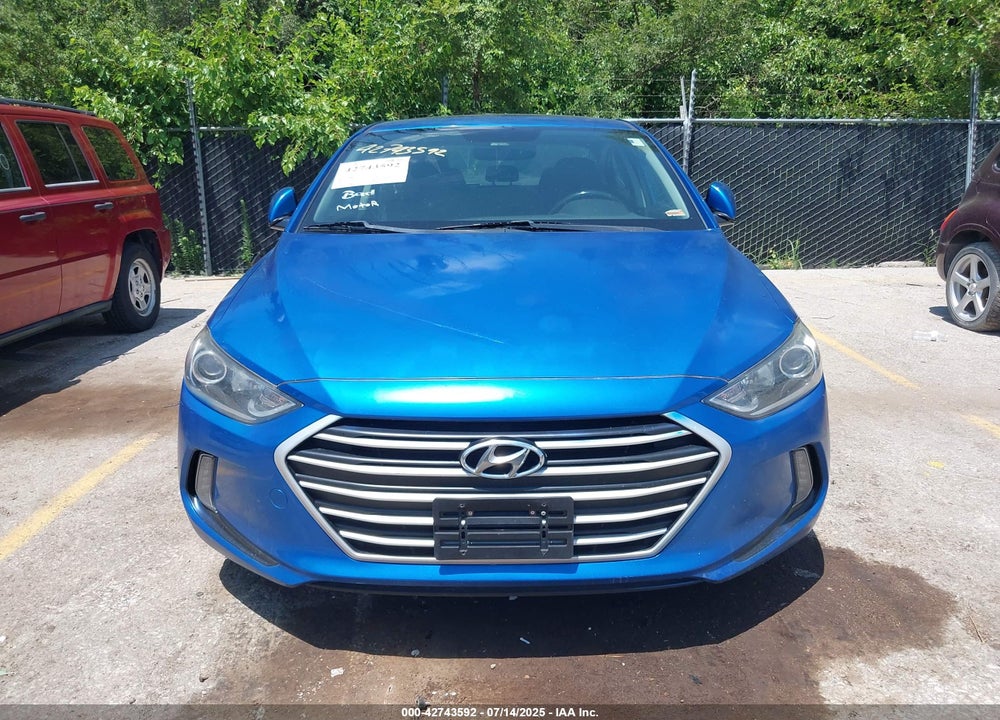 2017 HYUNDAI ELANTRA VIN: KMHD84LF9HU262990