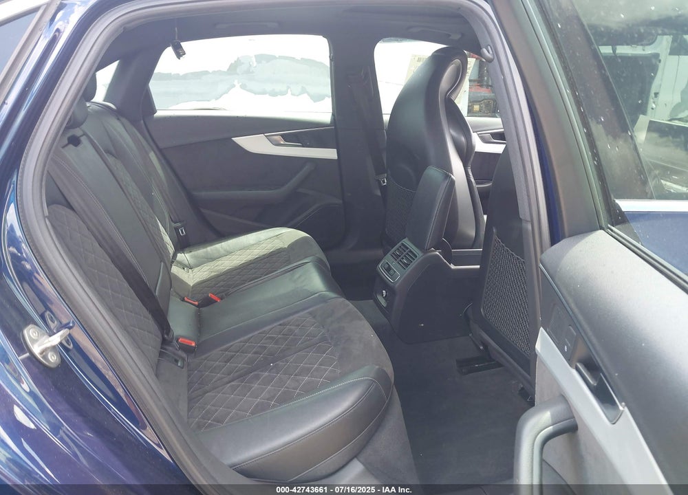 2018 AUDI S4 VIN: WAUC4AF42JA075888