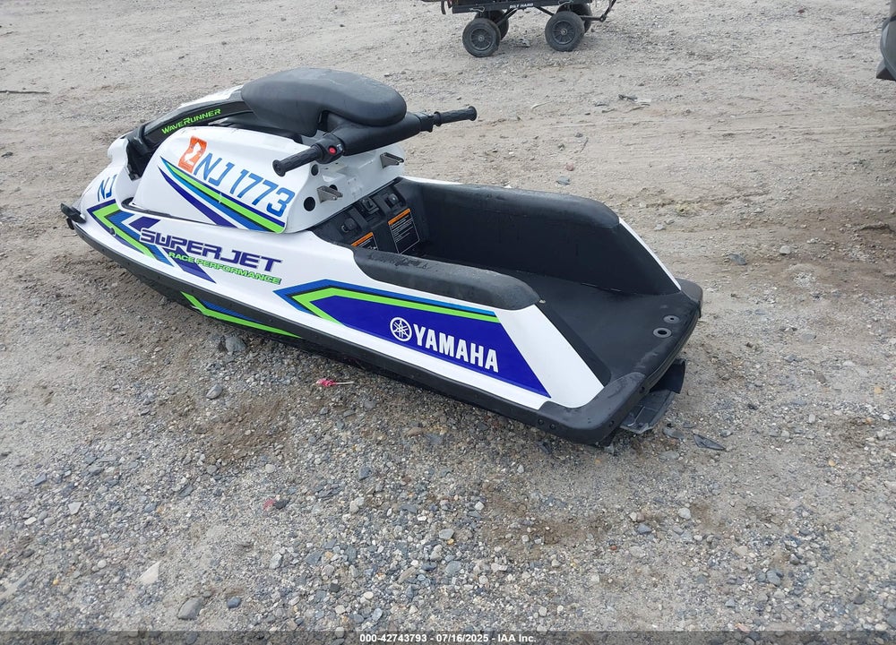 2019 YAMAHA SUPERJET VIN: 00000YAMH0031L819