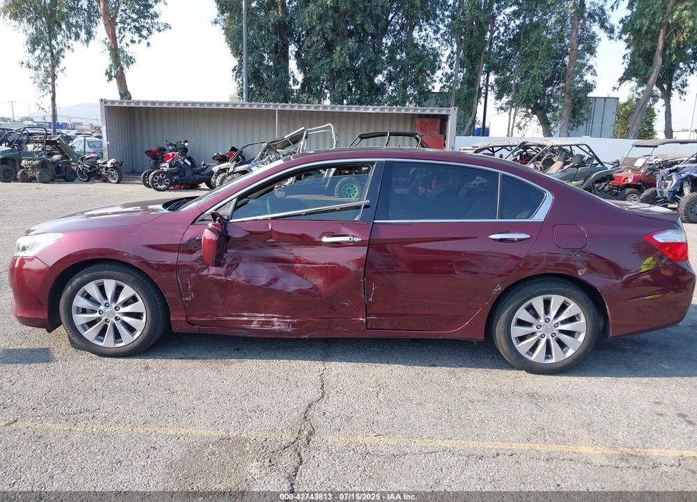 2014 HONDA ACCORD VIN: 1HGCR3F85EA004470