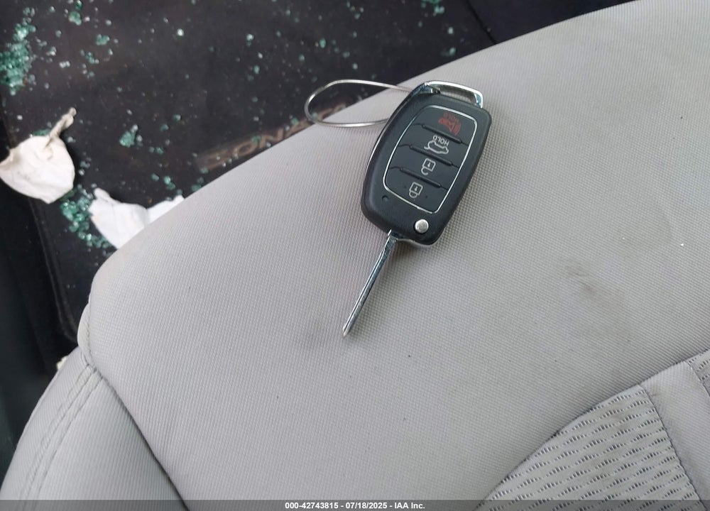 2016 HYUNDAI SONATA VIN: 5NPE24AF3GH306780