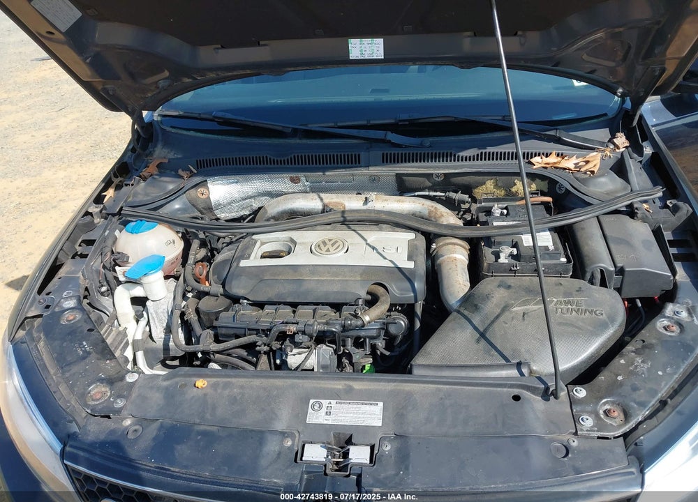2012 VOLKSWAGEN JETTA VIN: 3VW5A7AJ7CM015239