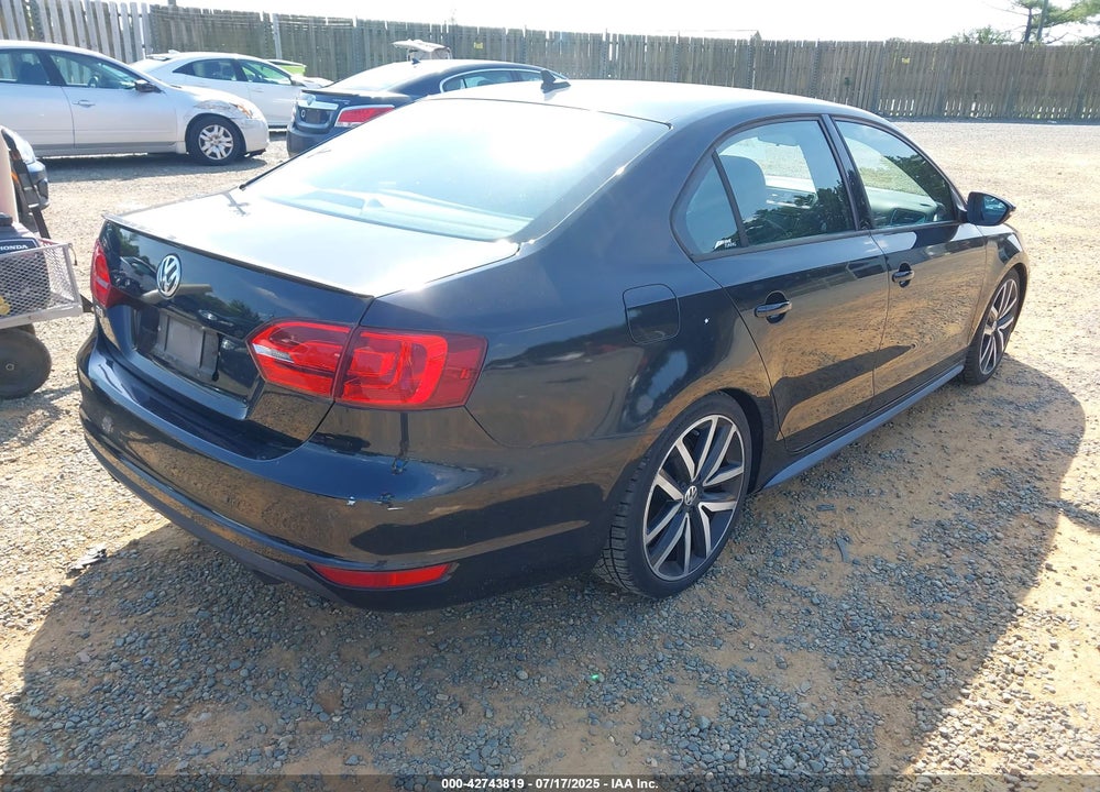 2012 VOLKSWAGEN JETTA VIN: 3VW5A7AJ7CM015239