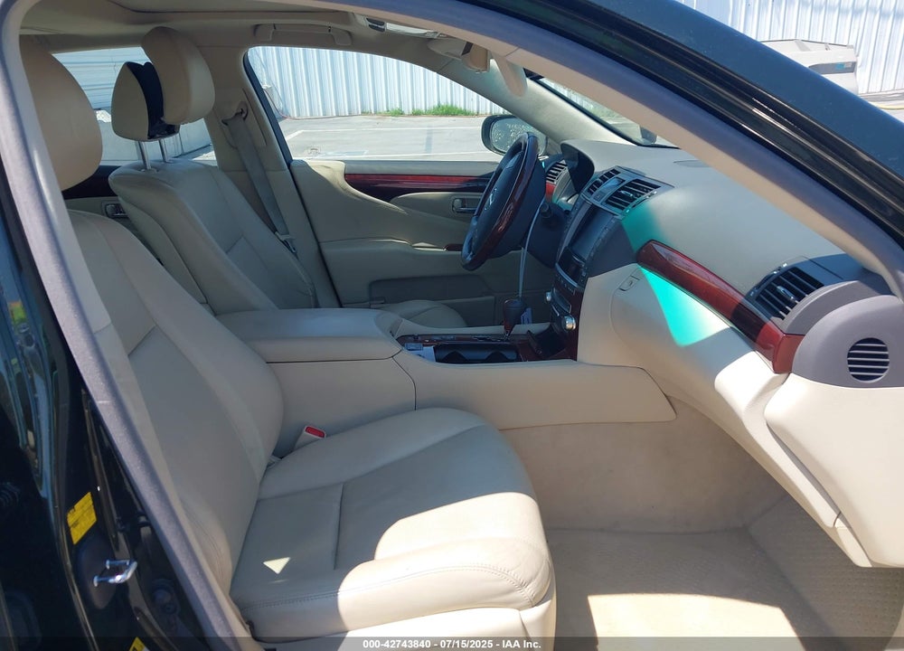 2010 LEXUS LS 460 VIN: JTHBL5EF5A5092493