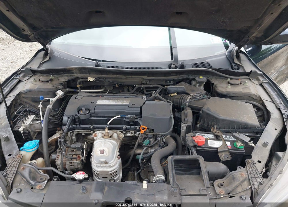 2015 HONDA ACCORD VIN: 1HGCR2F3XFA011379