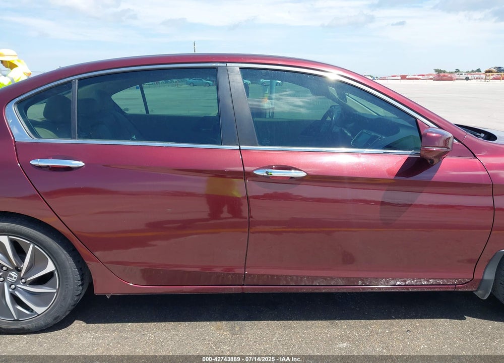 2017 HONDA ACCORD VIN: 1HGCR2F92HA008337