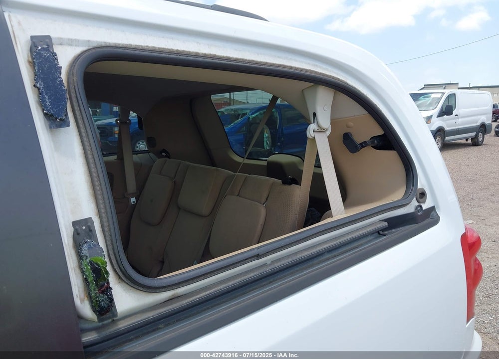 2014 DODGE GRAND CARAVAN SXT VIN: 2C4RDGCG3ER127996