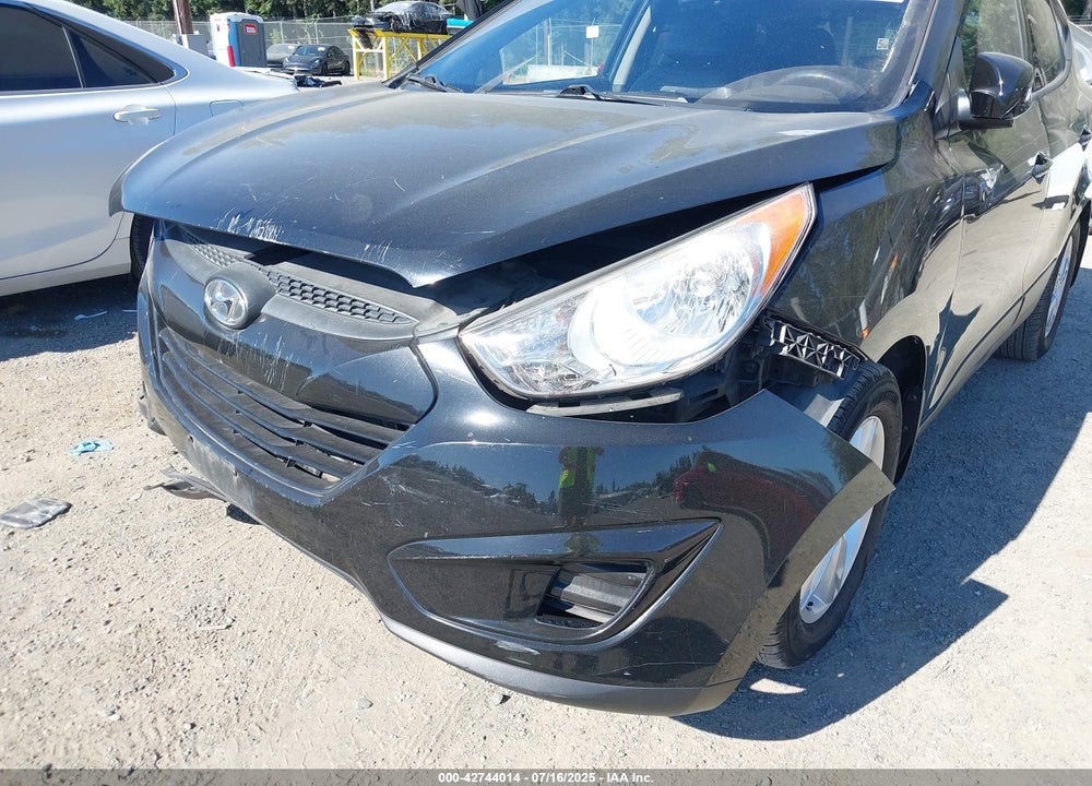 2011 HYUNDAI TUCSON VIN: KM8JUCAC8BU312870