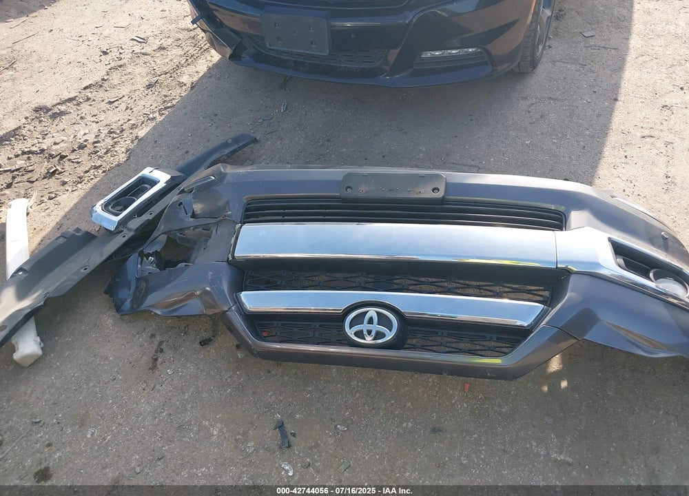 2019 TOYOTA 4RUNNER VIN: JTEBU5JR8K5670176