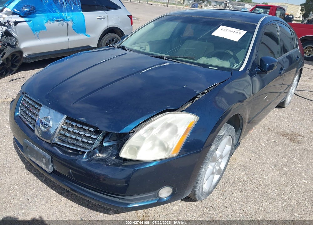 2004 NISSAN MAXIMA 3.5 SE VIN: 1N4BA41E54C838574