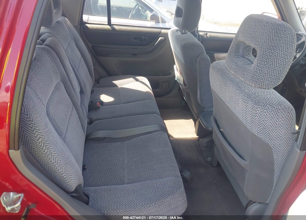 1998 HONDA CR-V EX VIN: JHLRD1862WC087680