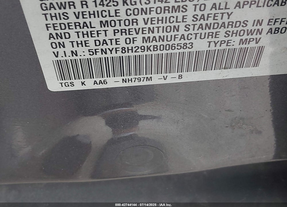 2019 HONDA PASSPORT SPORT VIN: 5FNYF8H29KB006583