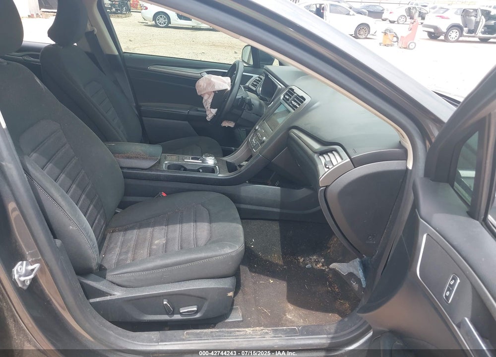 2019 FORD FUSION VIN: 3FA6P0HD0KR282548
