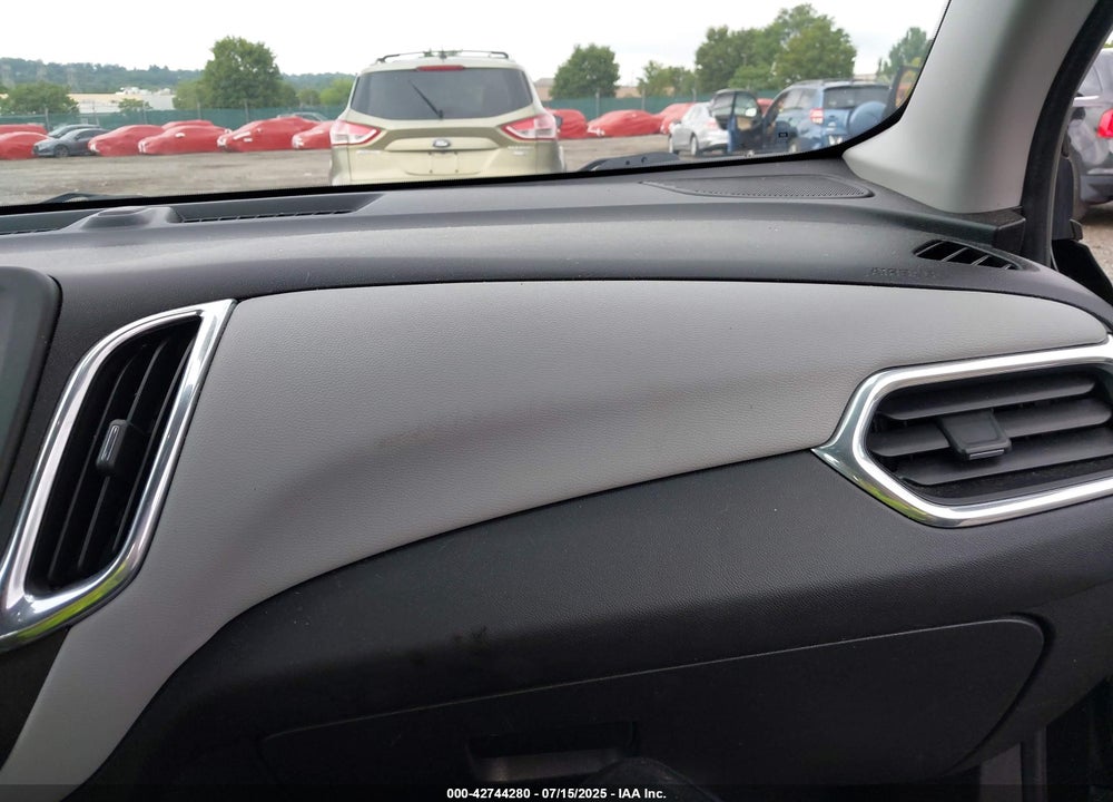 2018 CHEVROLET EQUINOX VIN: 2GNAXHEV9J6261159